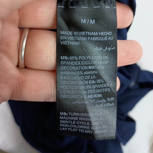 WHITE HOUSE BLACK‎ MARKET Dark Blue W/pearls Sleeveless V-Neck Top(#1,545) - Picture 2 of 10